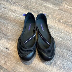 NWOT Rider Athletic Black Mesh Rubber Flats